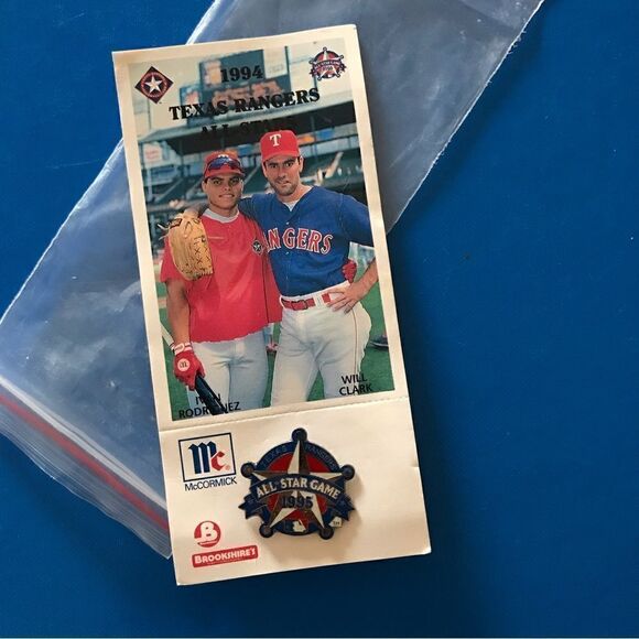 1995 Texas Rangers All Star Game Pin Card Ivan Rodriguez Will Clark - Picture 3 of 11